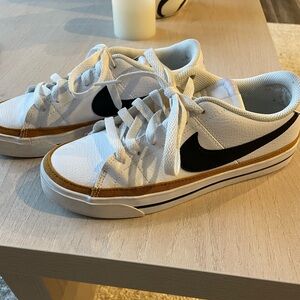 nike sneakers